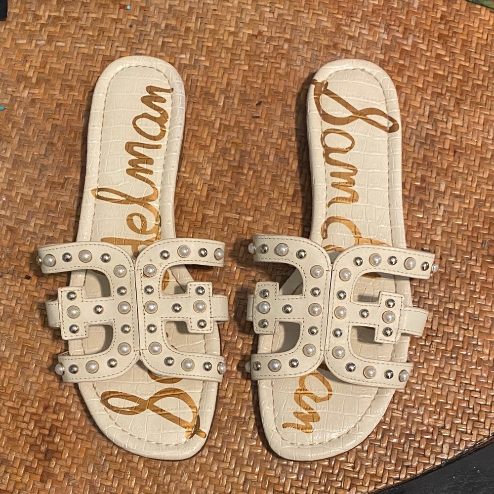 Sam Edelman Women’s Leather Pearl and Pearl Studded Slide Sandals